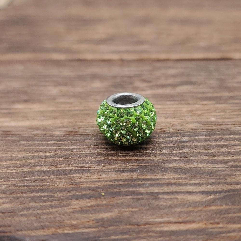 Garden green crystal‎ charm